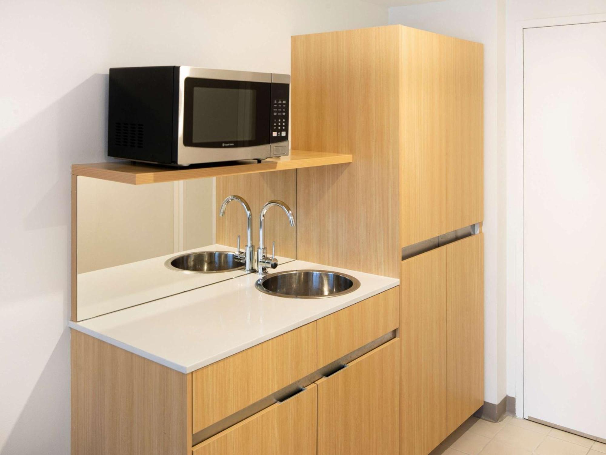 Mercure Sydney Manly Warringah Exterior photo