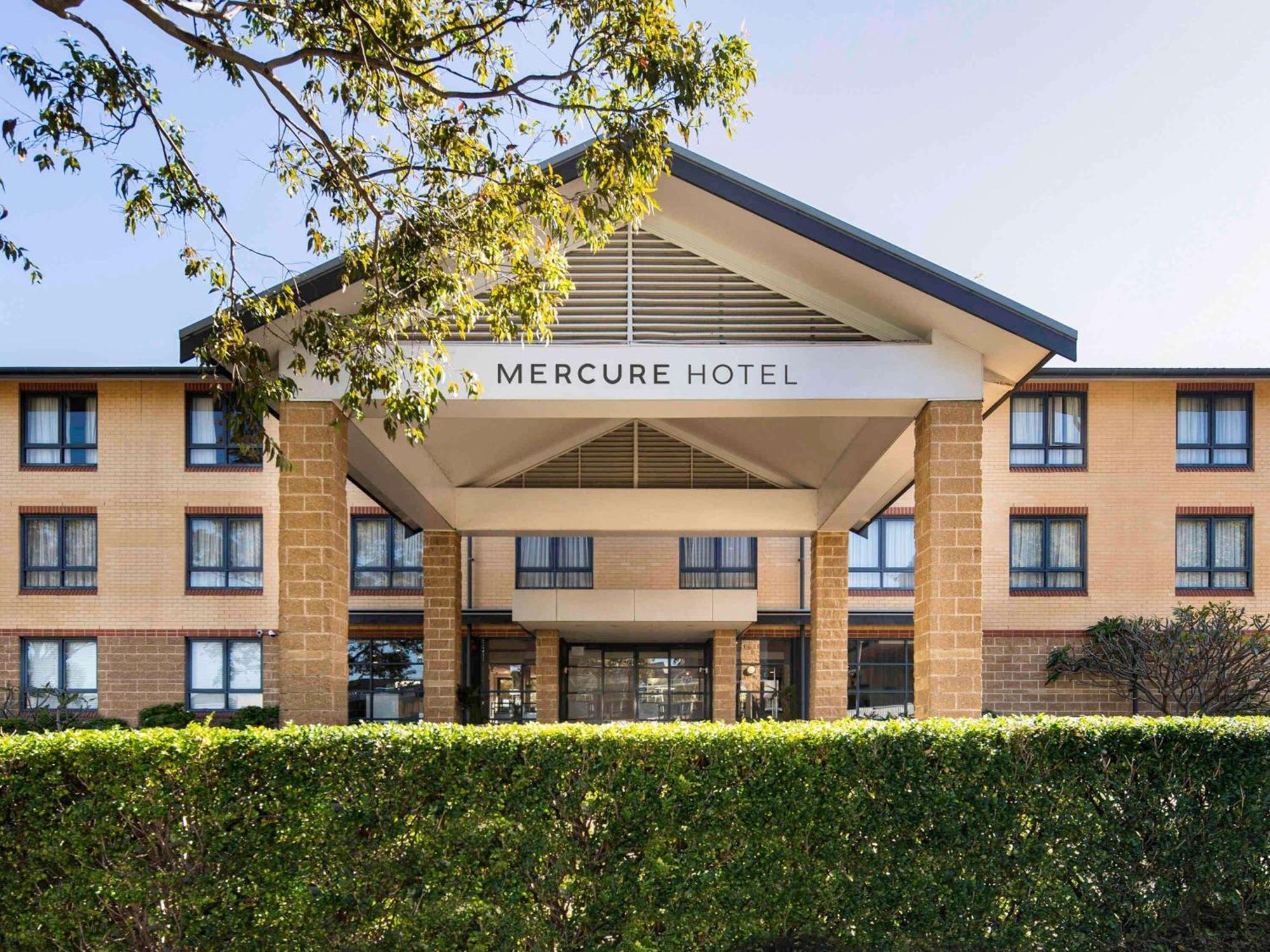 Mercure Sydney Manly Warringah Exterior photo