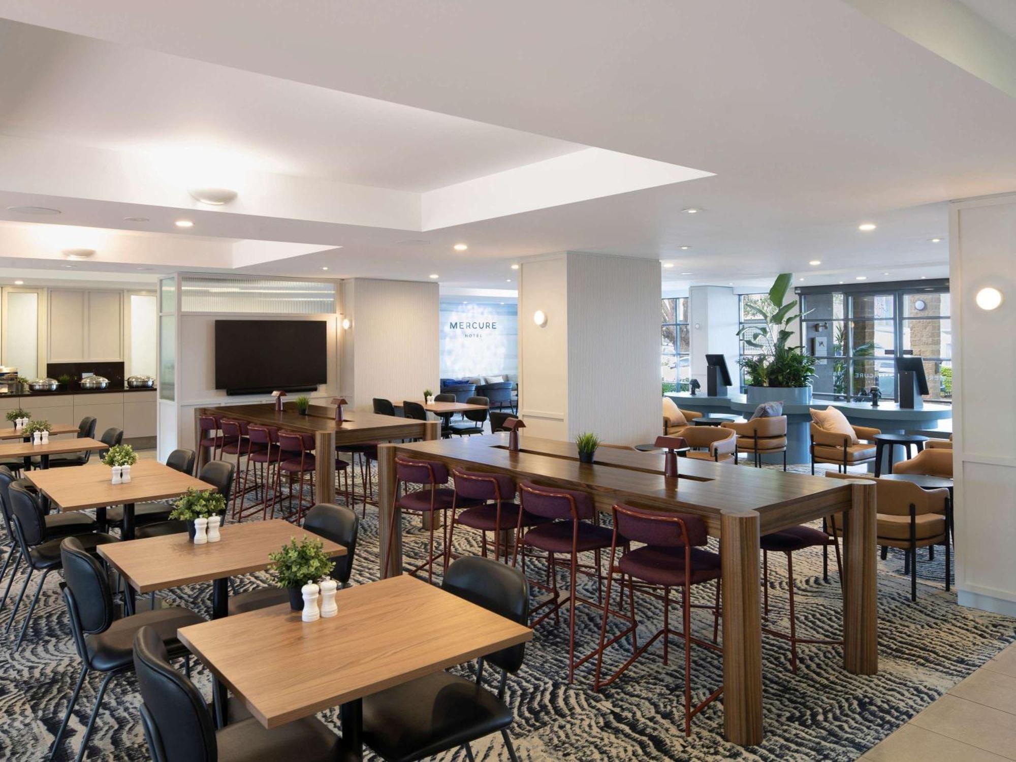 Mercure Sydney Manly Warringah Exterior photo