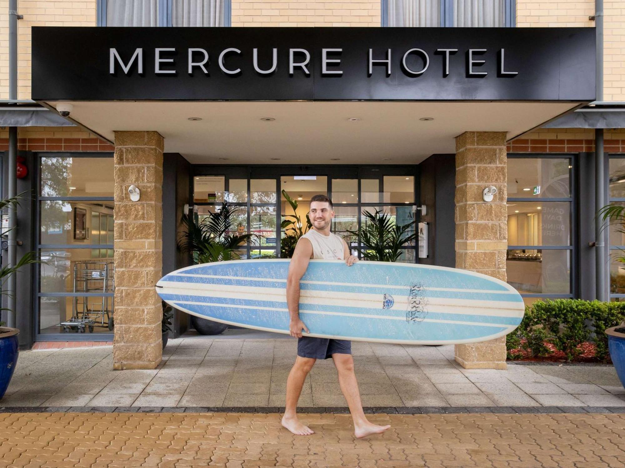 Mercure Sydney Manly Warringah Exterior photo